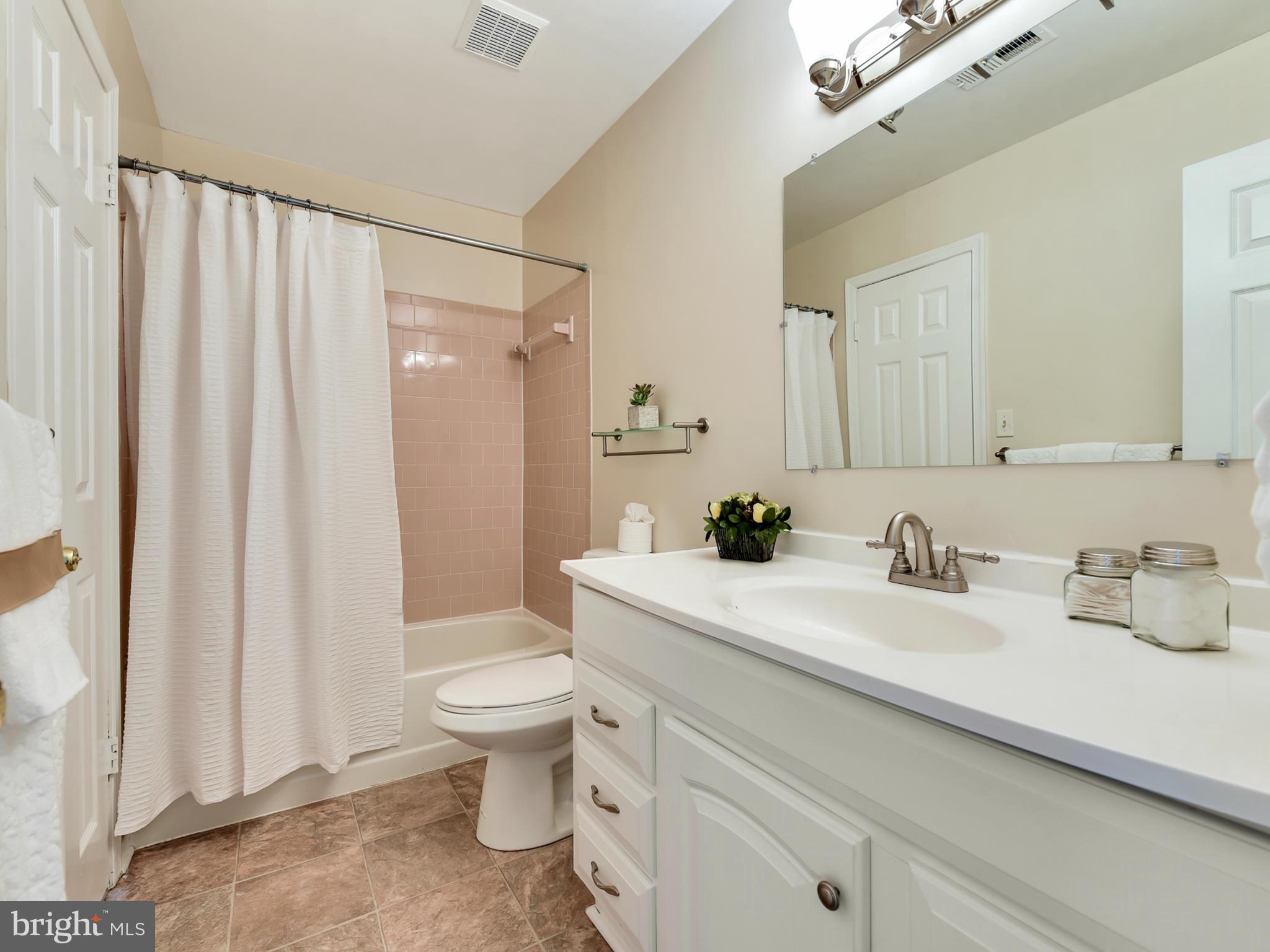 PARKWAY CONDOMINIUMS - Residential