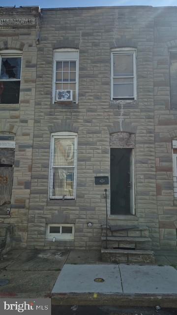 WEST SIDE - Residential