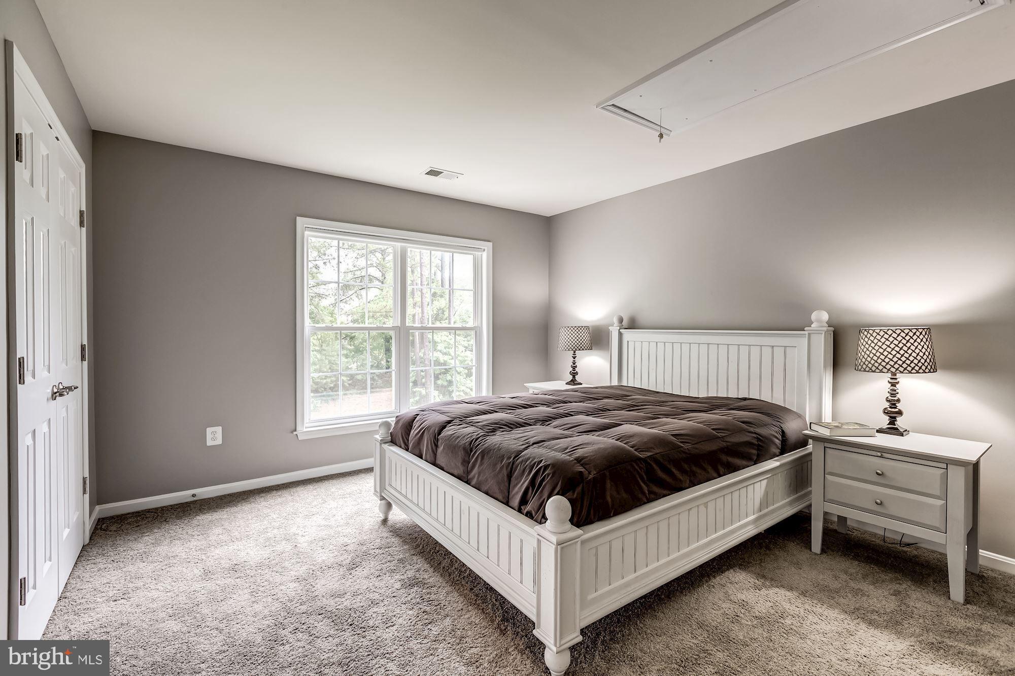 VINT HILL - Residential