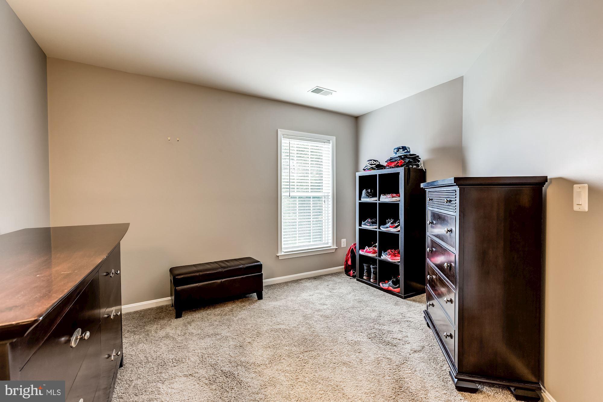 VINT HILL - Residential