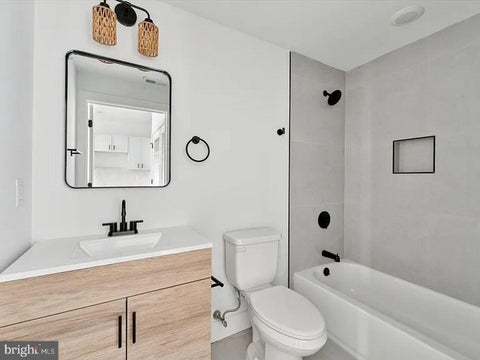 Condo For Rent - 2520 N Front St St #403<br/> PHILADELPHIA, PA 19133