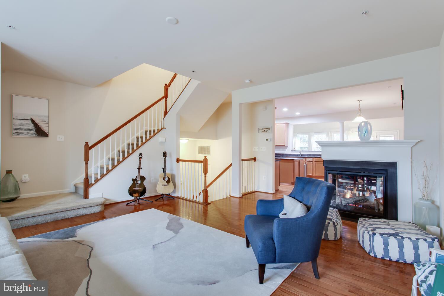 915 HALL STATION DRIVE