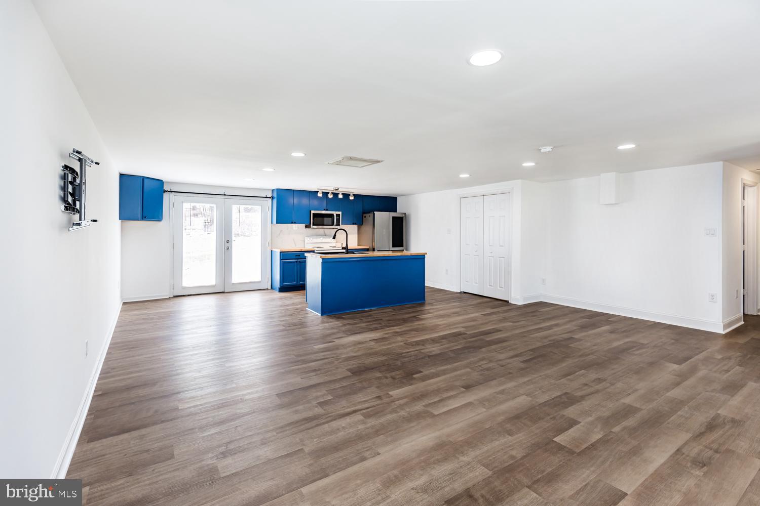 HICKORY RIDGE - Residential Lease