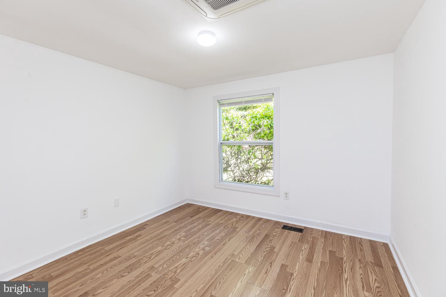 HICKORY RIDGE - Residential Lease