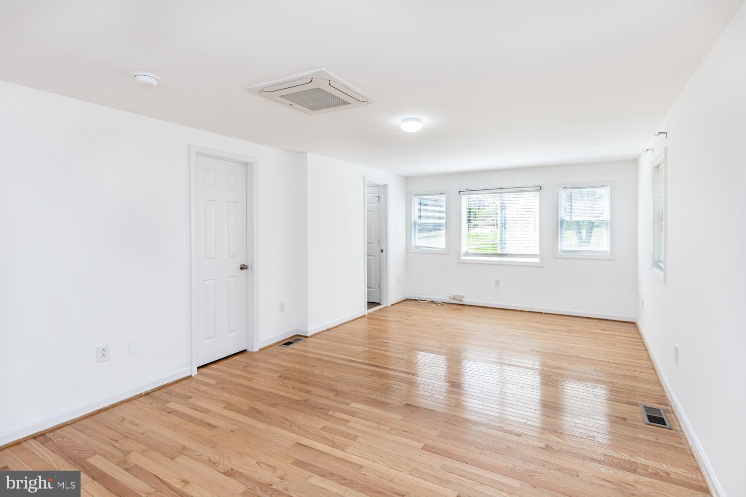 HICKORY RIDGE - Residential Lease