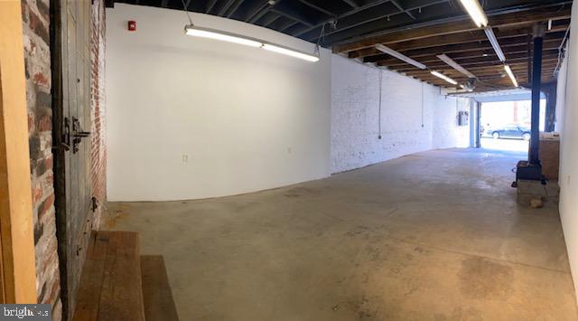 EAST KENSINGTON - Commercial Lease