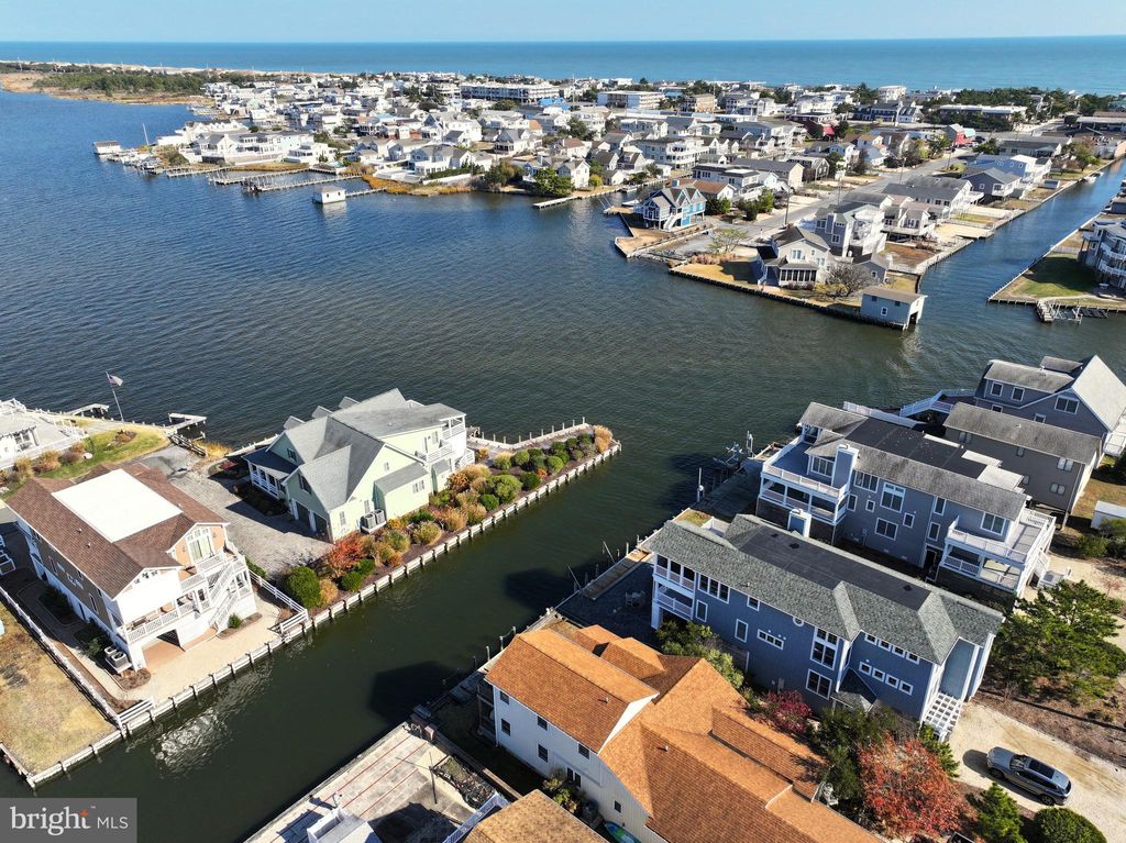 Photo of 41 Ebb Tide Cove, FENWICK ISLAND, DE 19944 (MLS # DESU2101306)