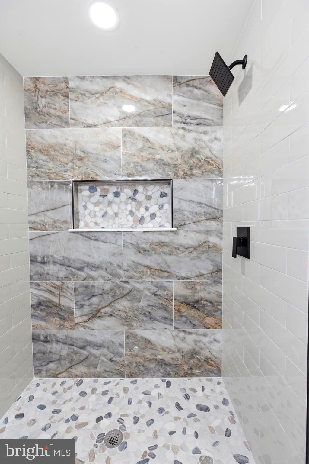 THORNWOOD KNOLL PLAT 5 - Residential