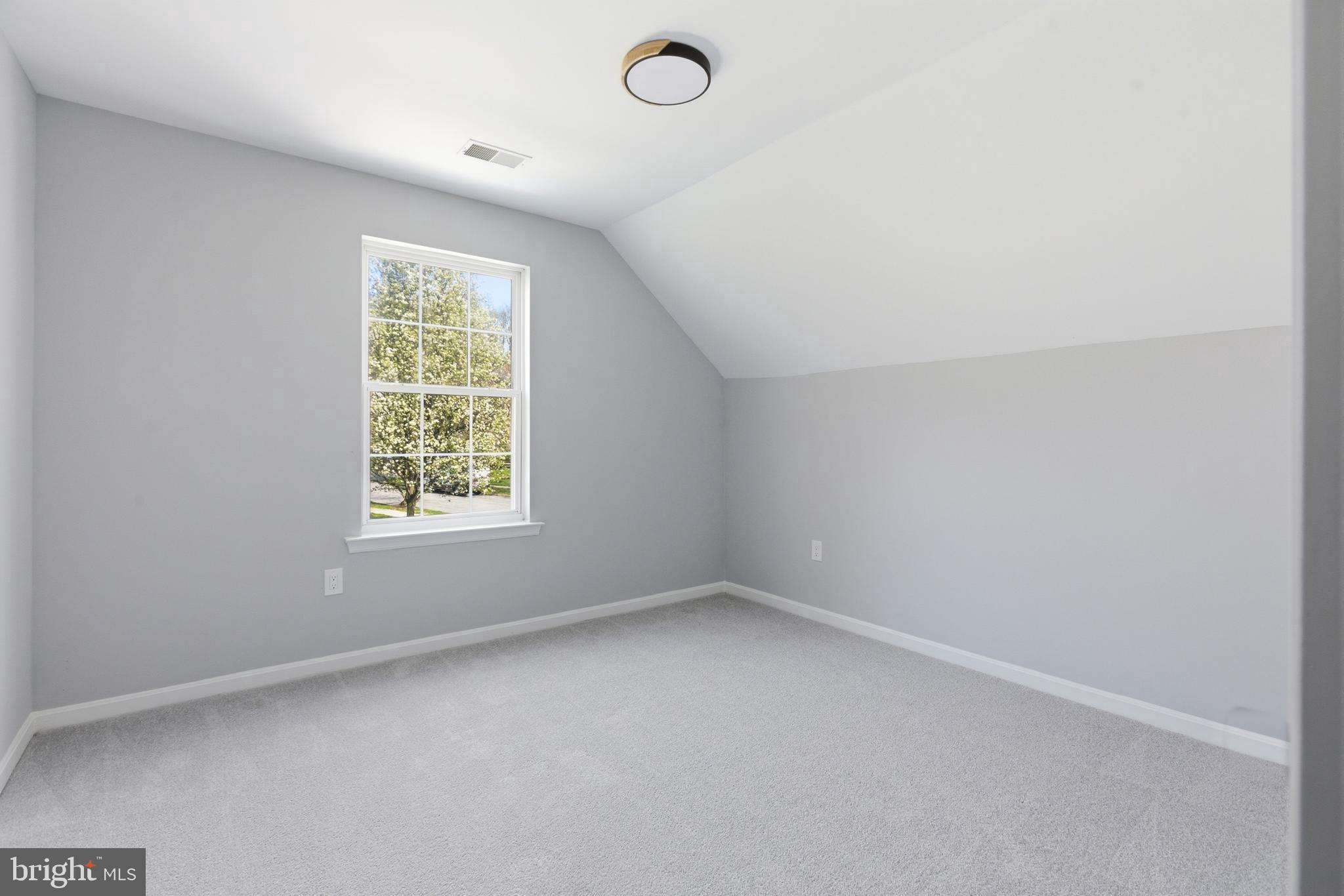 THORNWOOD KNOLL PLAT 5 - Residential