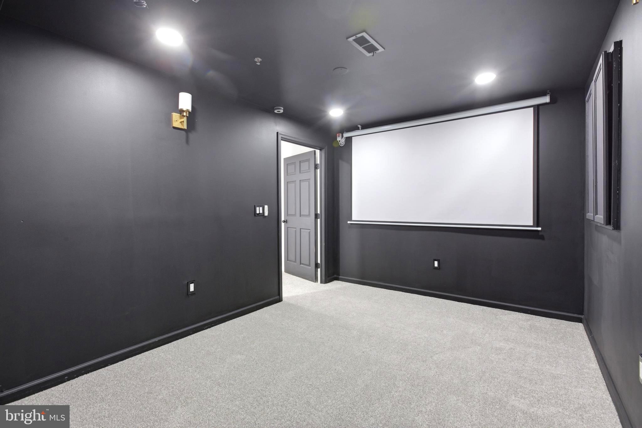 THORNWOOD KNOLL PLAT 5 - Residential