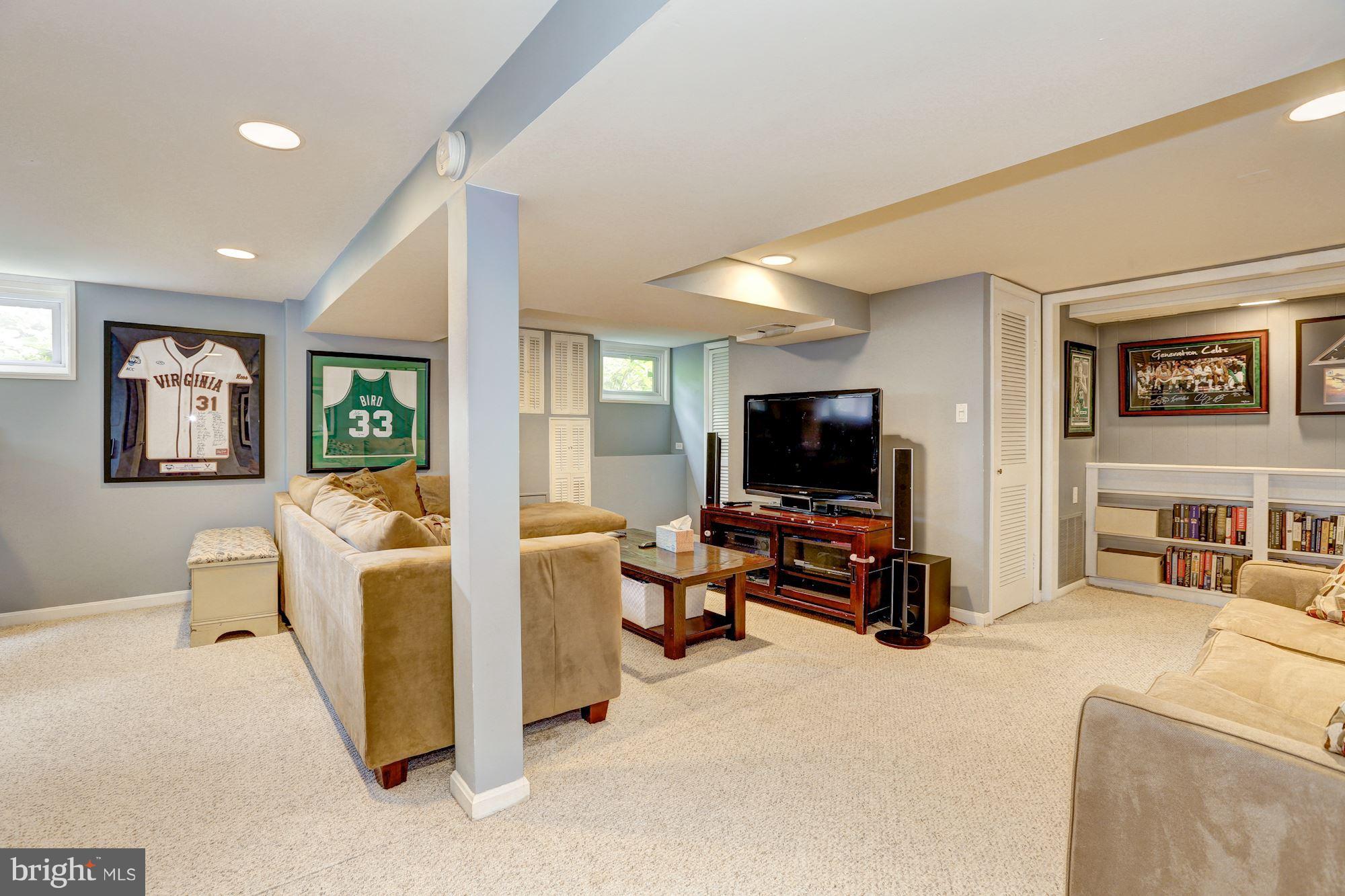 SOMERSET - Residential