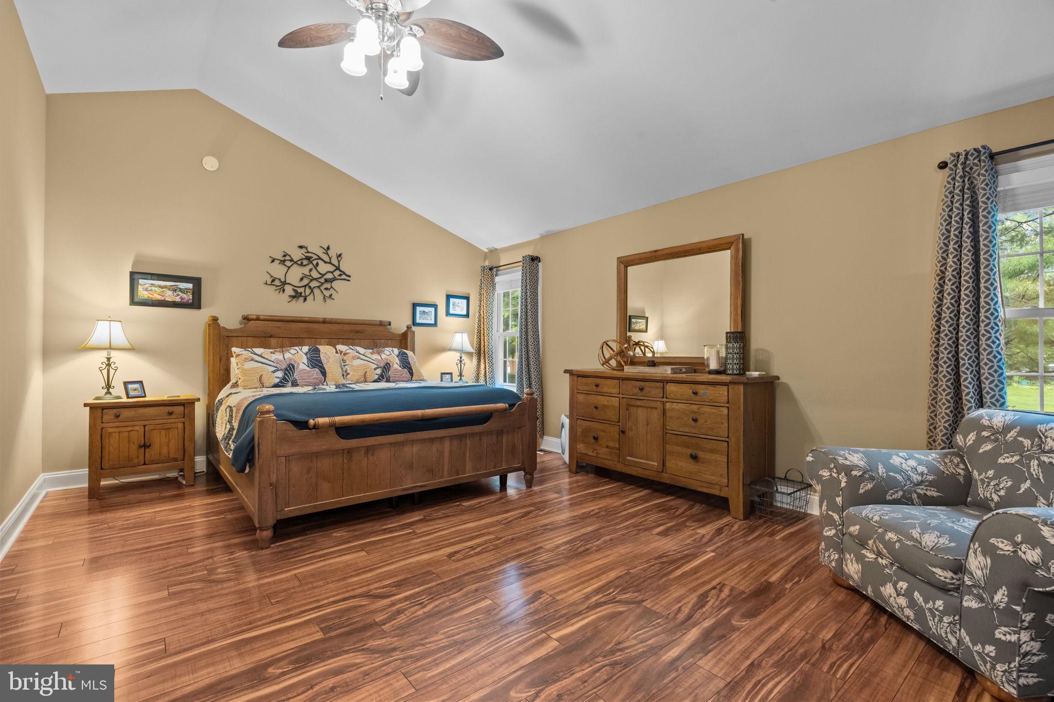 HIDDEN CREEK - Residential