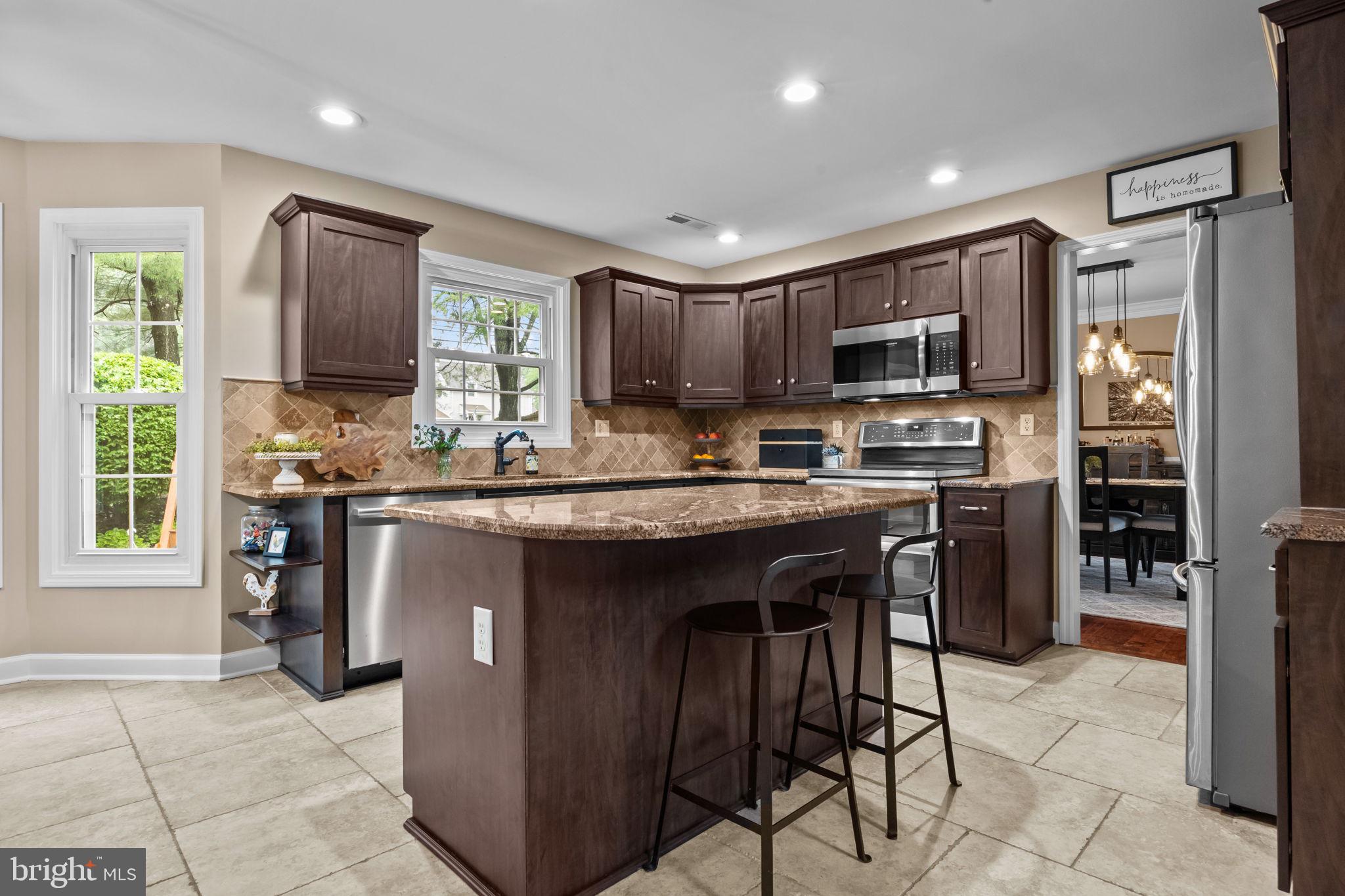 HIDDEN CREEK - Residential