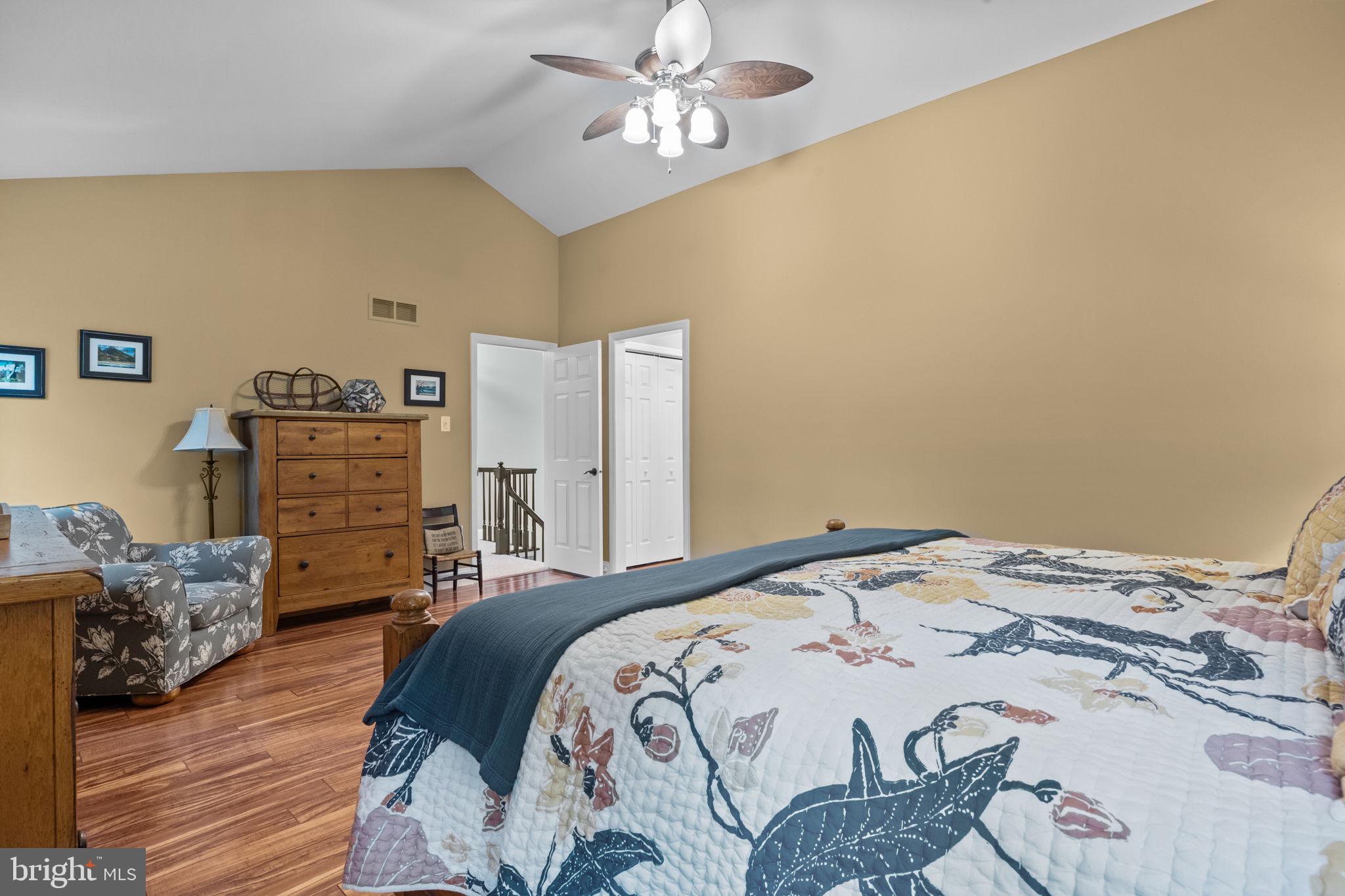 HIDDEN CREEK - Residential