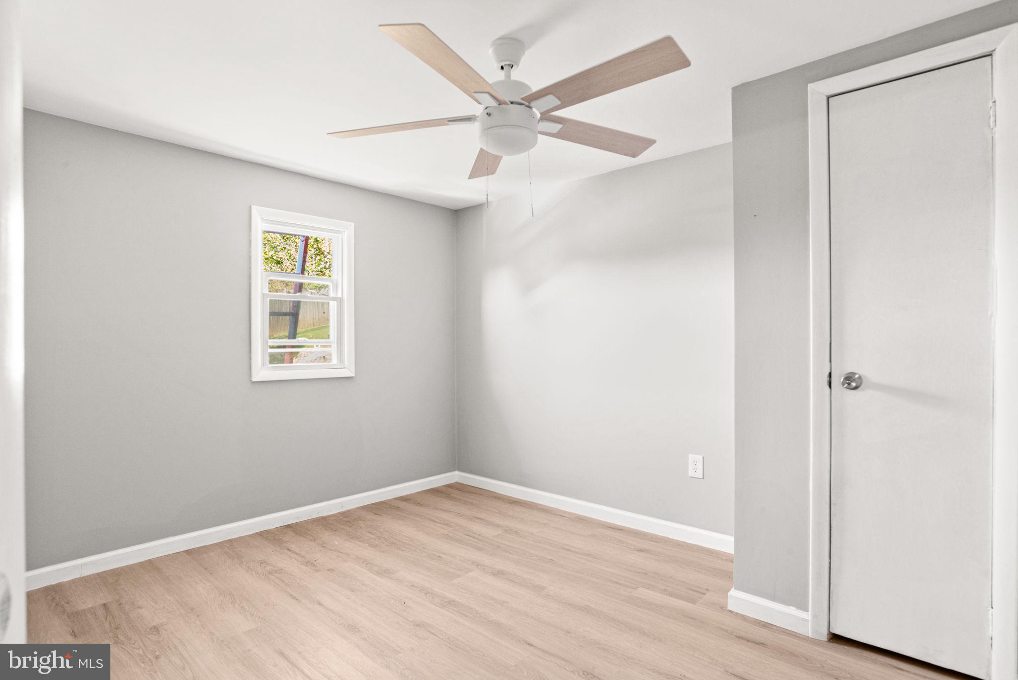 RED LION - Residential