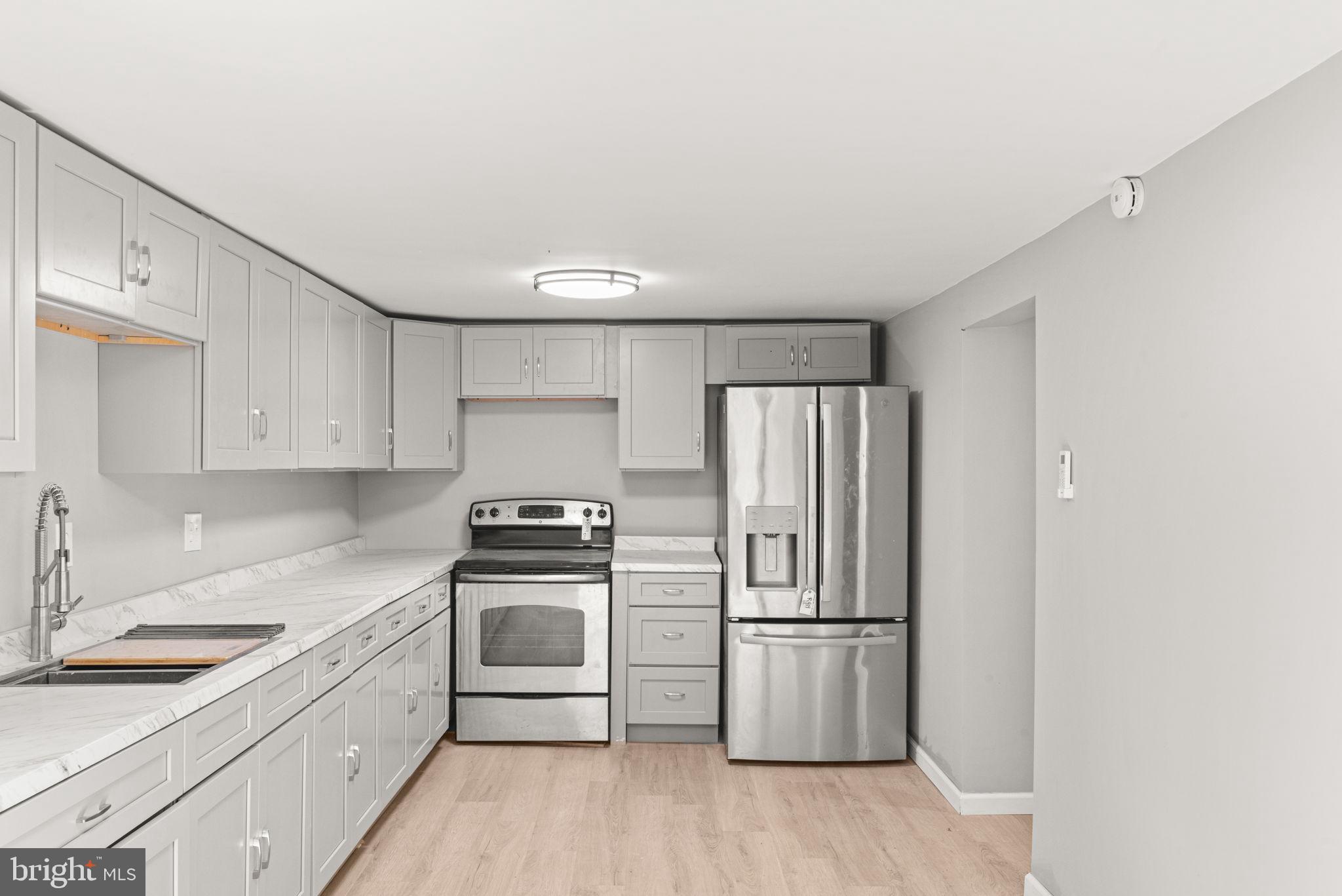 RED LION - Residential