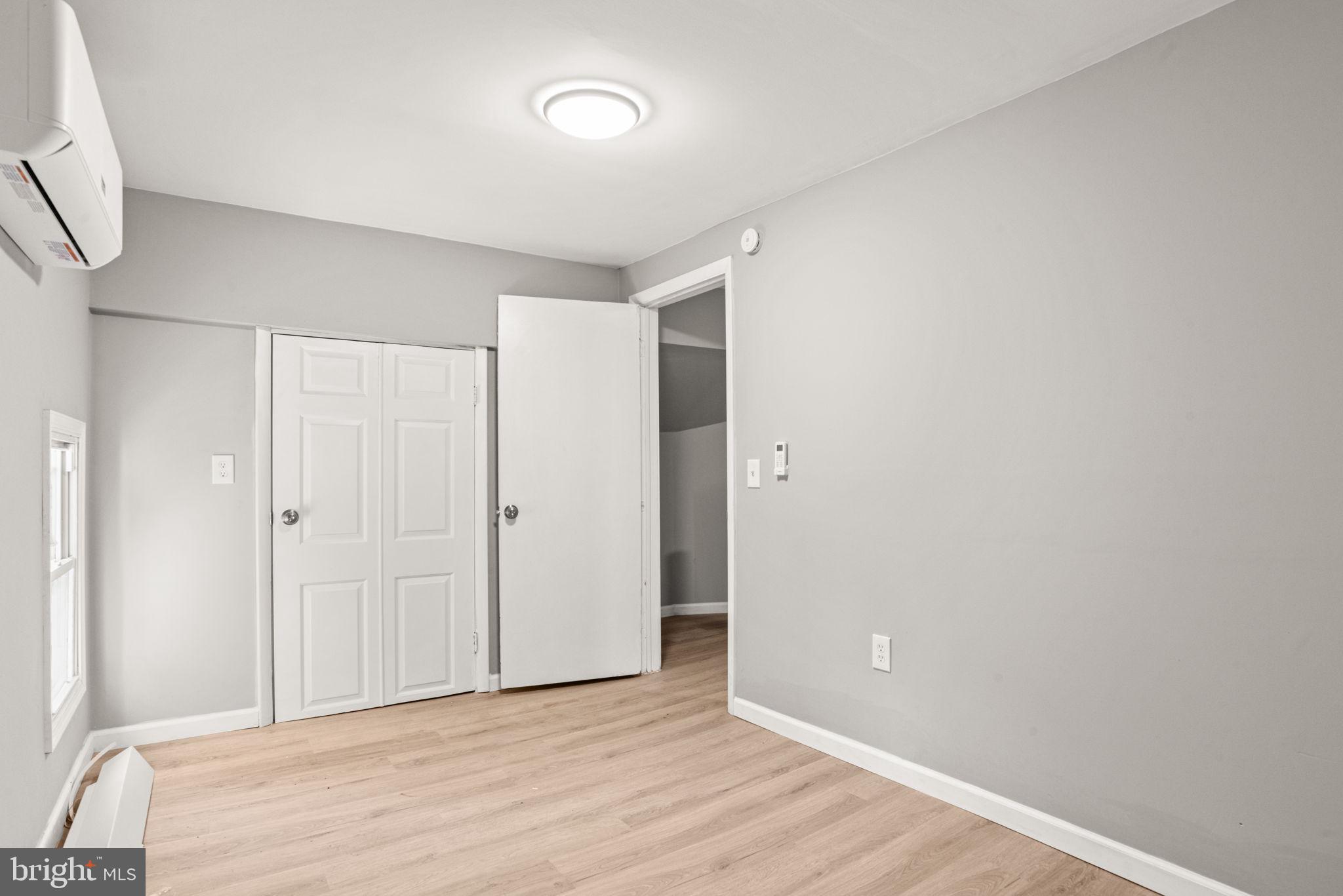 RED LION - Residential