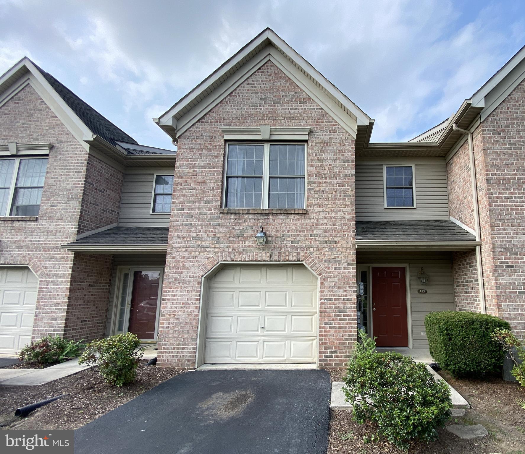 For Rent in Mechanicsburg, PA | Updated 4-Bedroom Townhome
Welcome to this beautifully updated 4-bedroom, 2.5-bath townhome located in a quiet, highly desirable community in Mechanicsburg—just minutes from schools, parks, shopping, and dining. This home offers the perfect blend of comfort, convenience, and space.
Inside, you’ll find luxury vinyl plank flooring, brand-new carpet, and a stylishly updated bathroom. The garage has been thoughtfully converted into a versatile fourth bedroom, ideal for a guest room, home office, playroom, or additional living space. Upstairs, three comfortable bedrooms include a spacious primary suite with a walk-in closet and private bathroom featuring a double vanity.
The bright and open living area flows into a modern kitchen equipped with updated appliances, a pantry, ample cabinet space, and a convenient breakfast bar. Step outside to a peaceful back patio—perfect for morning coffee or relaxing in the evening.
Community perks include HOA-covered lawn care, snow removal, and access to a small community gym.
Don't miss your opportunity to make this well-maintained townhome your next home—schedule your tour today!