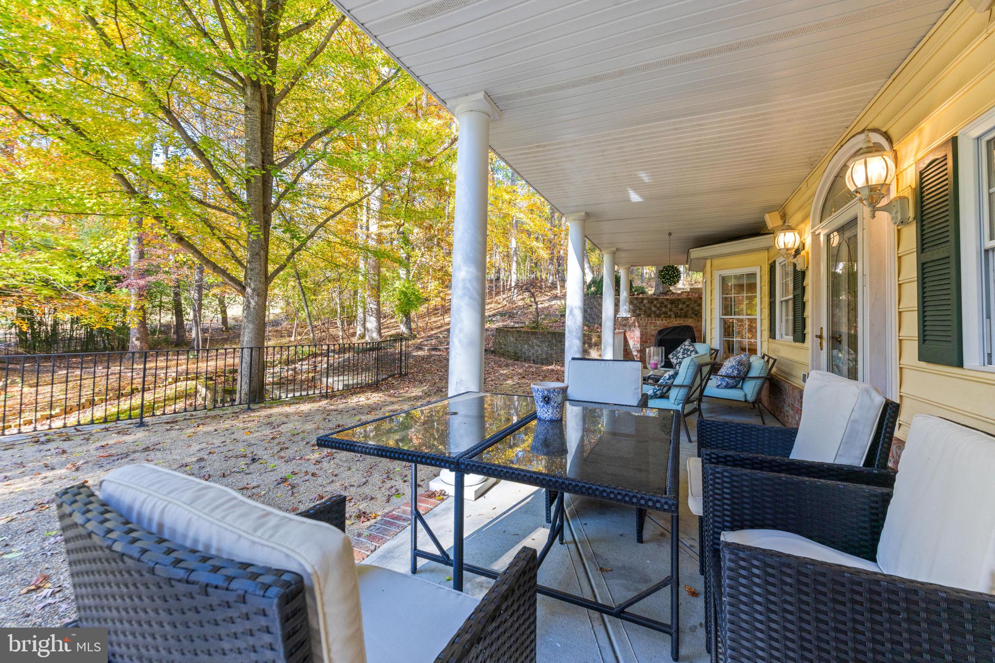 RIVER DOWNS - Residential