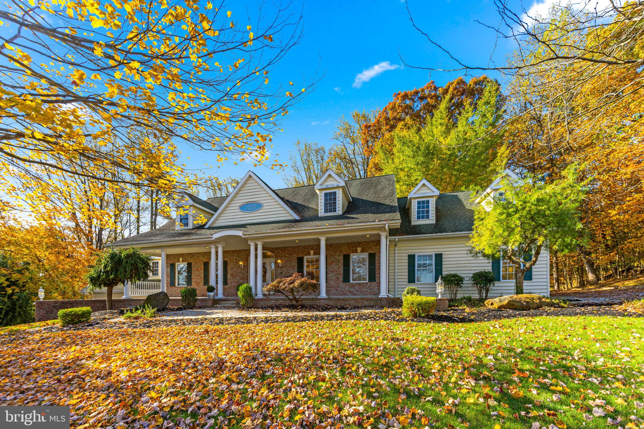 RIVER DOWNS - Residential