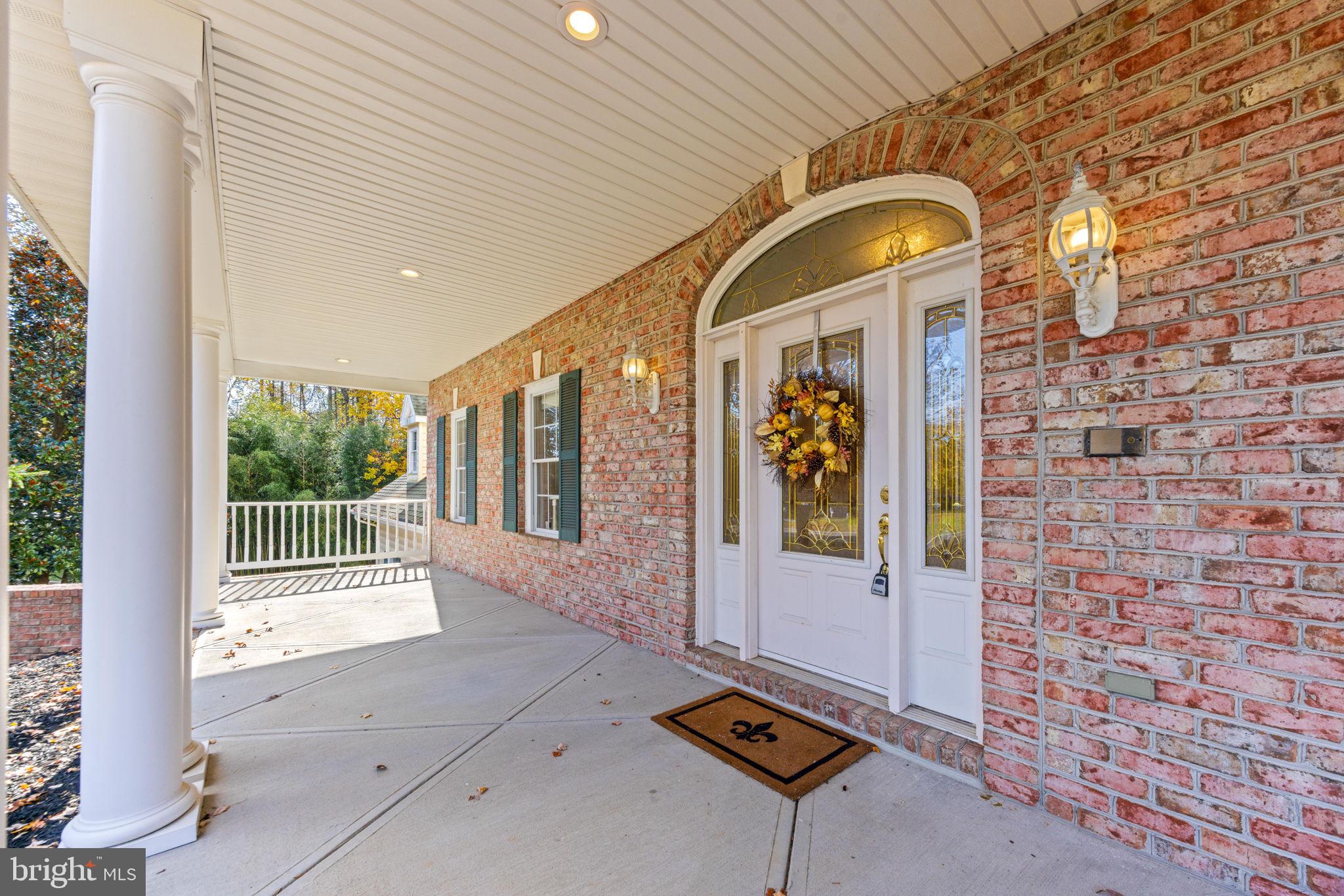 RIVER DOWNS - Residential