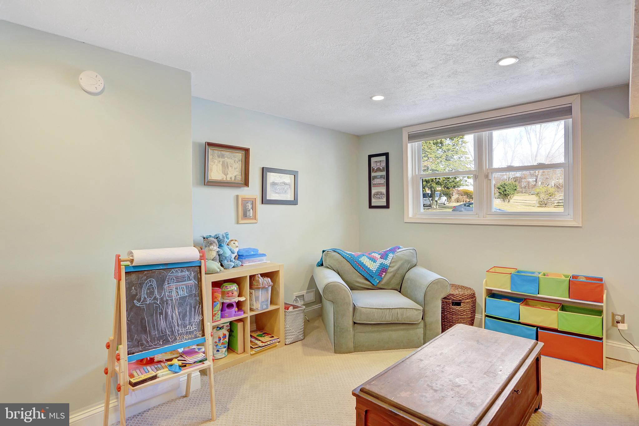 MINE BANK - Residential