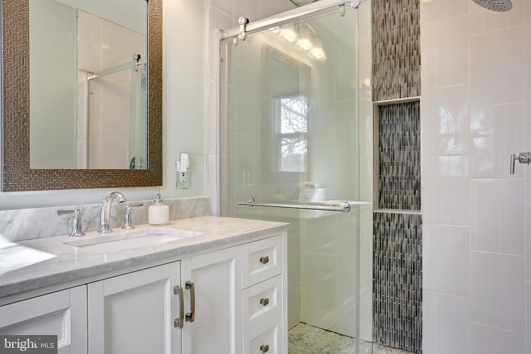 MINE BANK - Residential