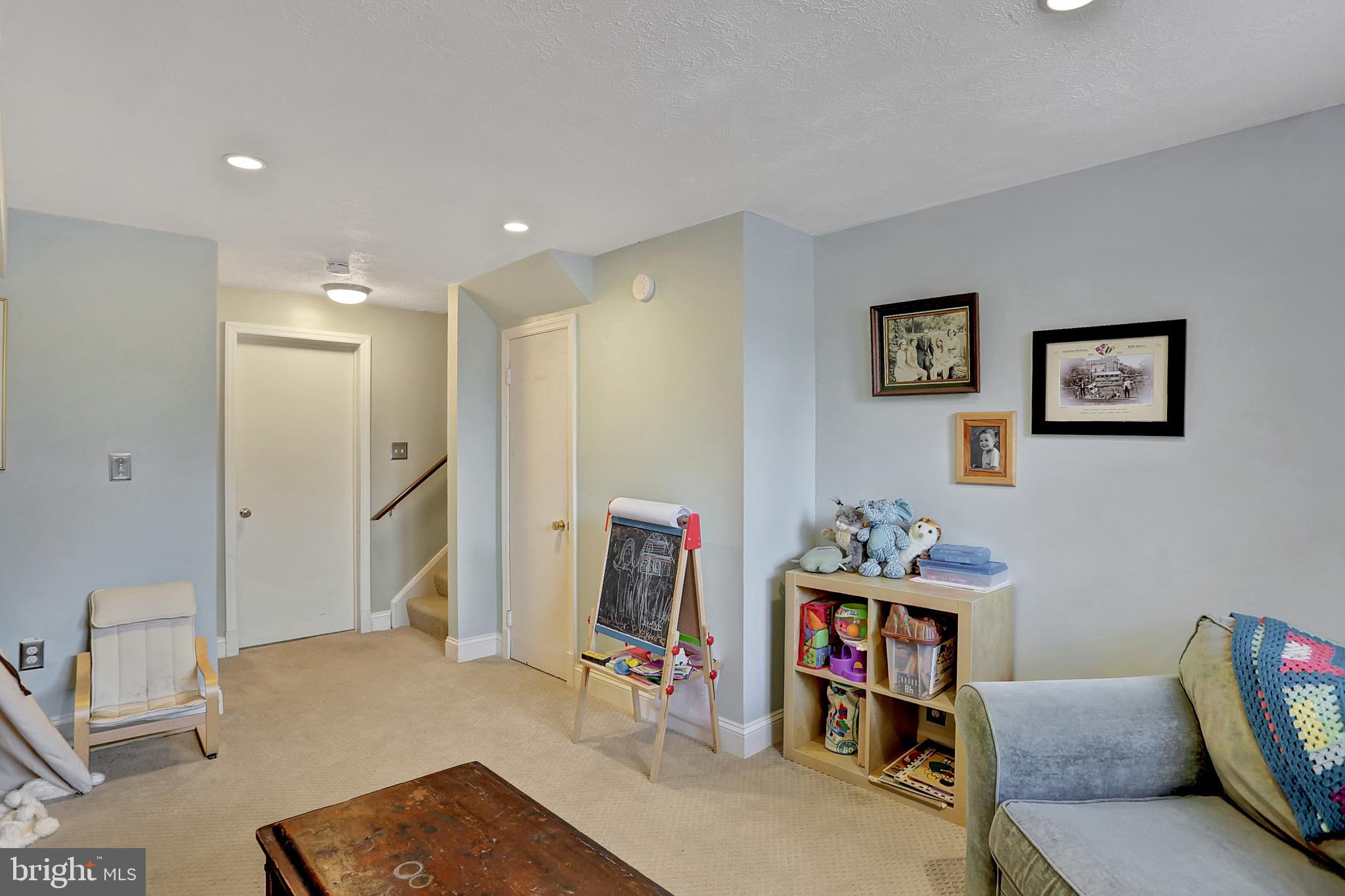 MINE BANK - Residential