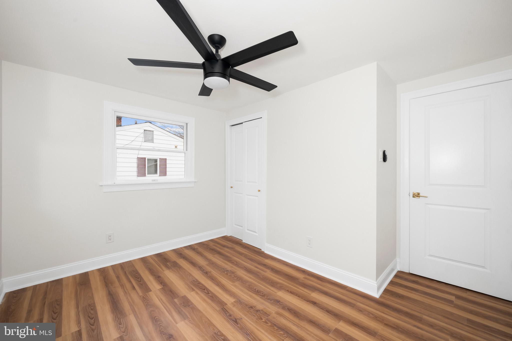 WHITEHALL - Residential