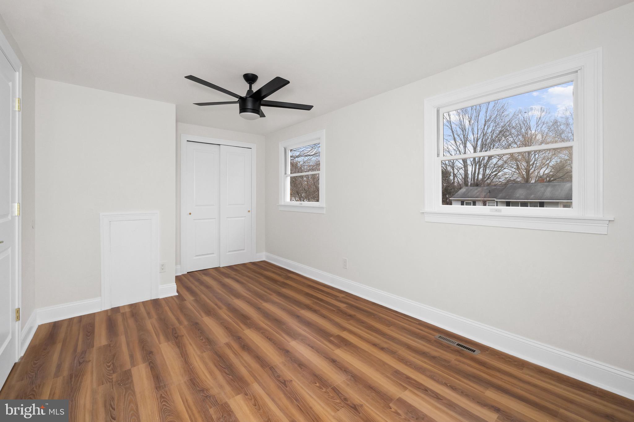 WHITEHALL - Residential