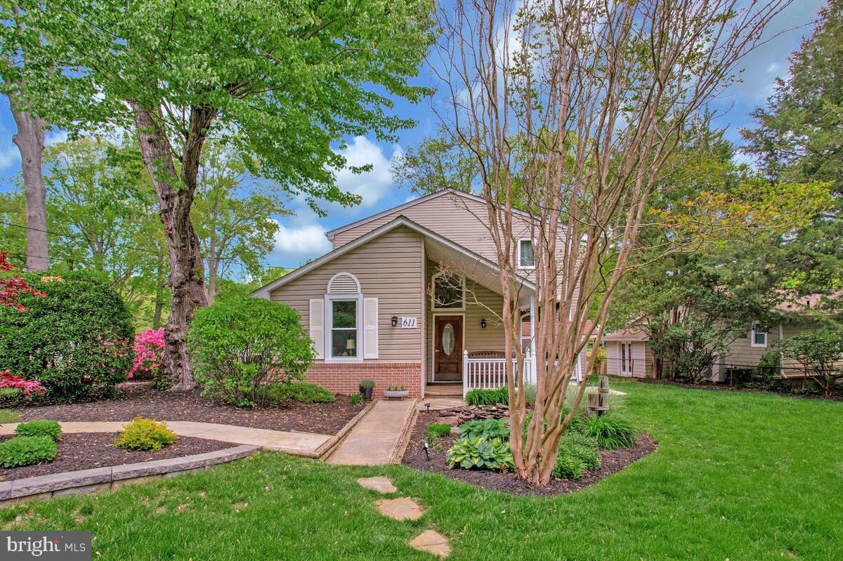 611 CYPRESS ROAD
