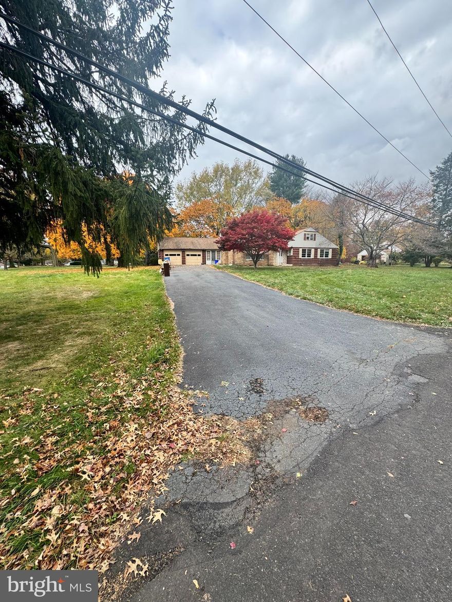 CALLING ALL INVESTORS, BUILDERS & VISIONARIES!
An incredible opportunity awaits in the highly desirable SUNNY KNOLLS NEIGHBORHOOD!
Set on a RARE 1.24-ACRE LOT, this property offers endless potential to renovate, expand, or build your DREAM HOME in one of the most sought-after areas of Bucks County. The existing home offers 4 BEDROOMS, 1.5 BATHS, a TWO-CAR GARAGE, and a FULL BASEMENT, providing a solid foundation and flexible layout. Whether you are an investor looking for your next project or a homeowner eager to create your ideal living space, this property is your chance to make it happen.Located in the top-rated Pennsbury School District, the property also offers convenient access to major highways, shopping, dining, and parks.
Whether you are looking for your next investment project or searching for a site to create a custom residence, this property offers flexibility and opportunity. Homes with this much land in Sunny Knolls are rarely available — don’t miss your chance.