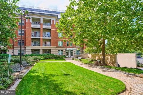 Condo For Rent - 11770 Sunrise Valley Drive #222<br/> RESTON, VA 20191