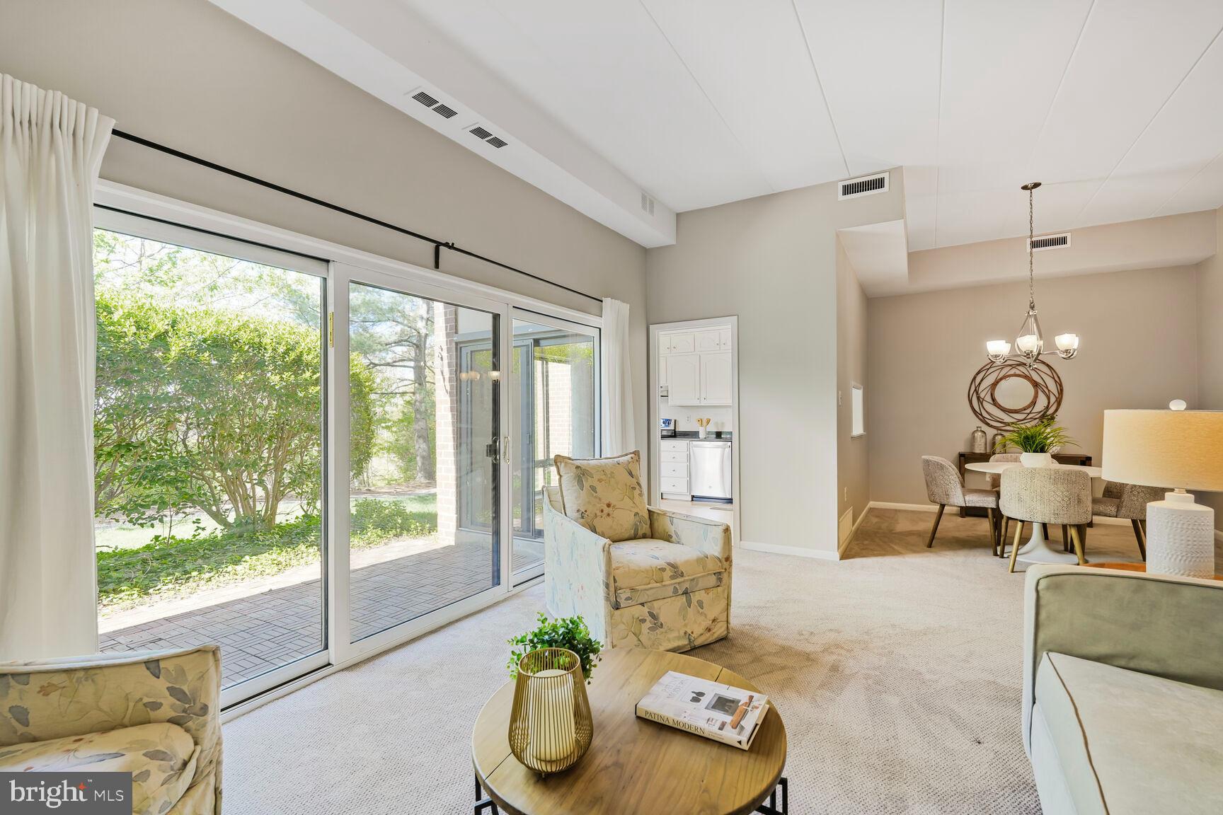 106 ROBERTS LANE 101