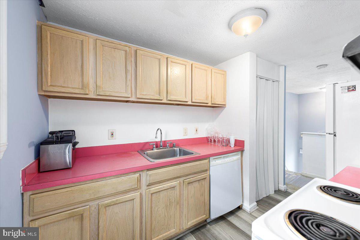 CLEARVIEW MANOR - Residential