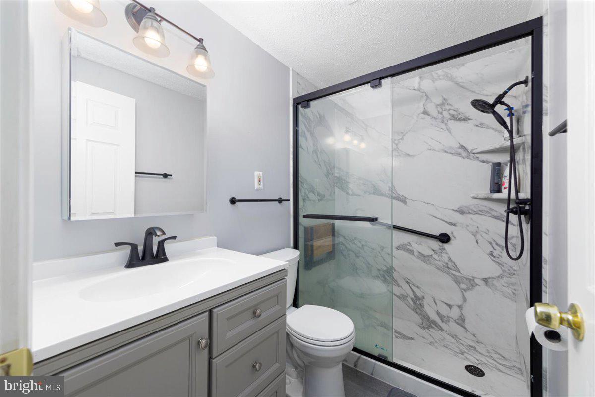 CLEARVIEW MANOR - Residential