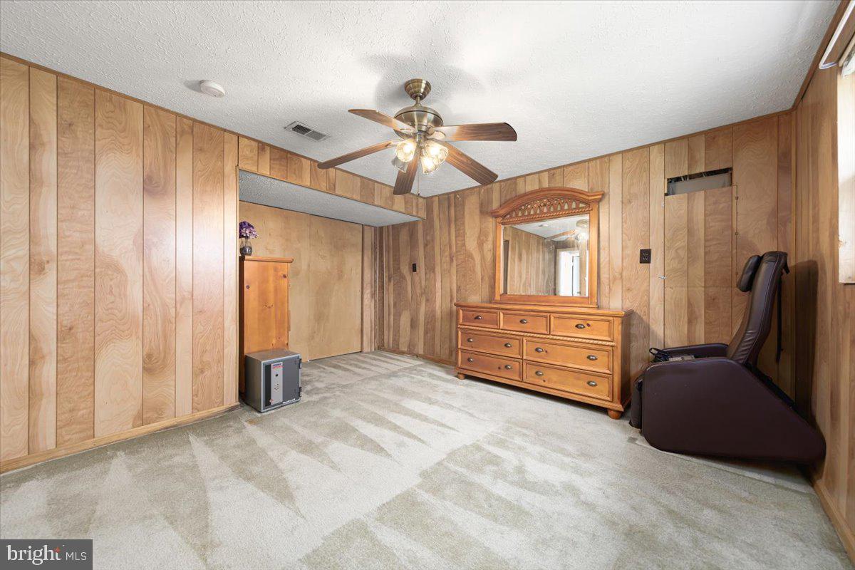 CLEARVIEW MANOR - Residential