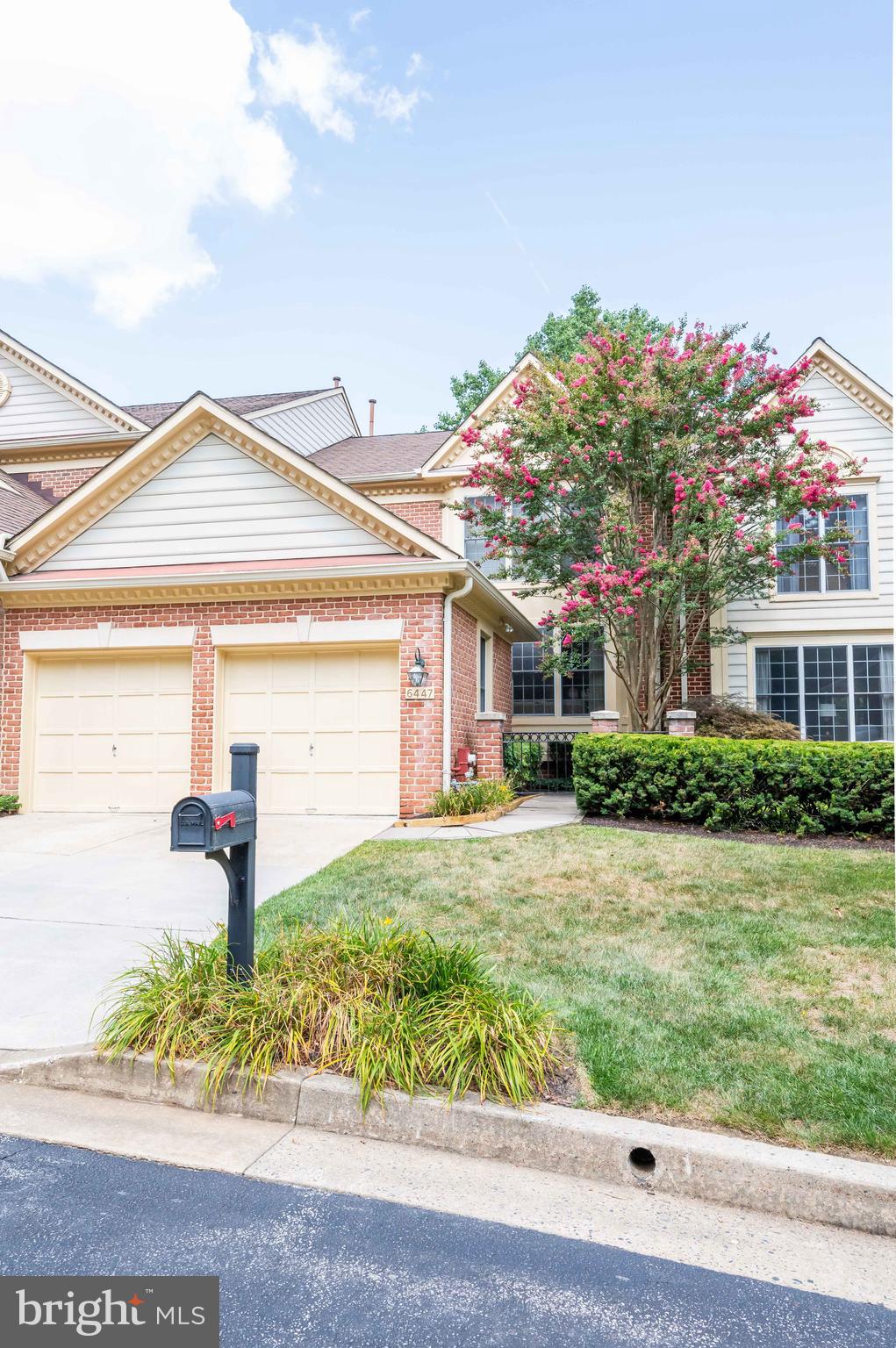 THE CLOISTERS AT CHARLES - Residential