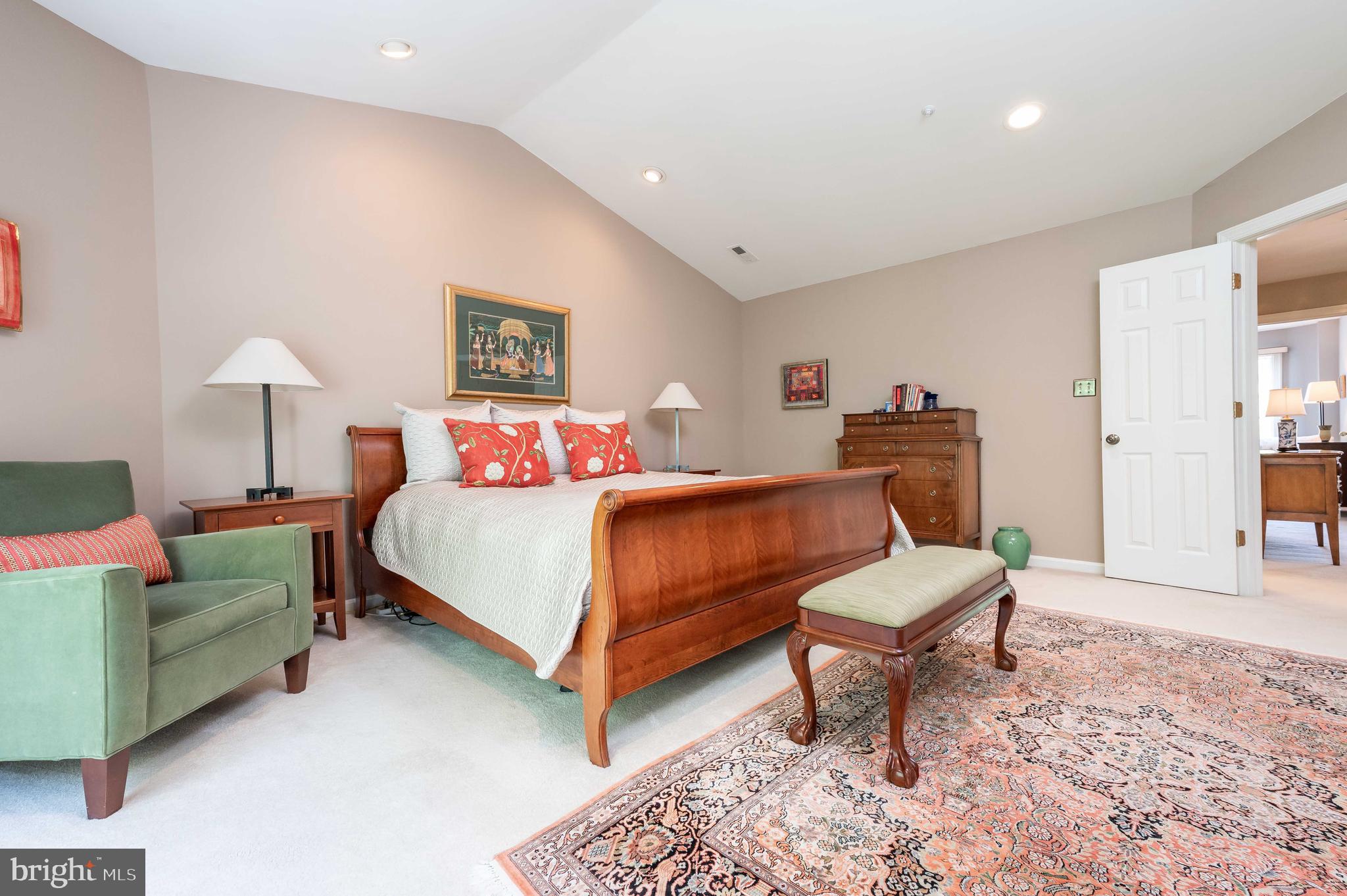 THE CLOISTERS AT CHARLES - Residential