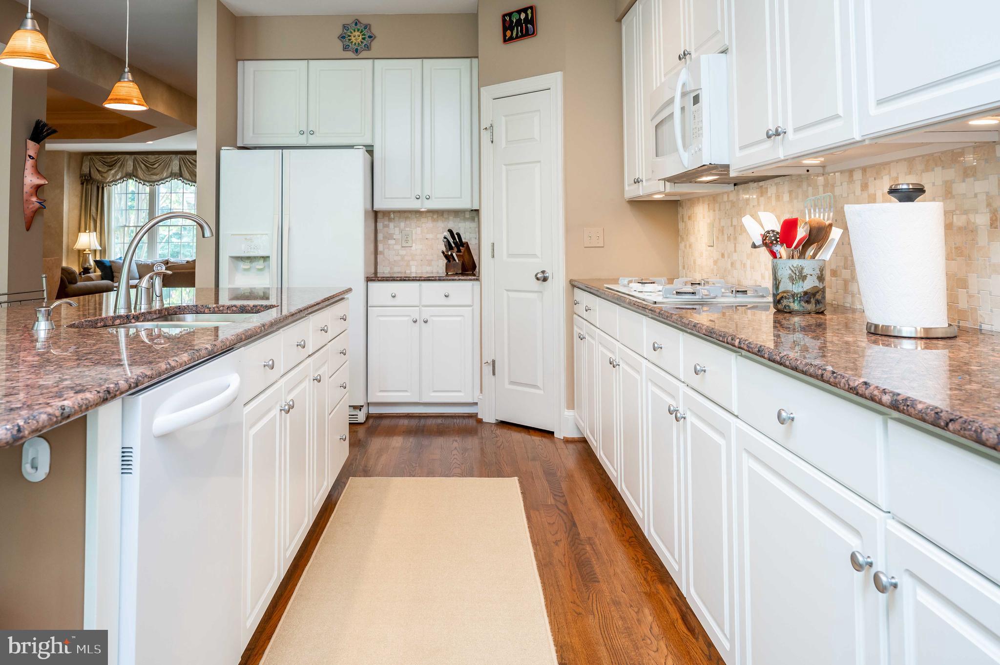 THE CLOISTERS AT CHARLES - Residential