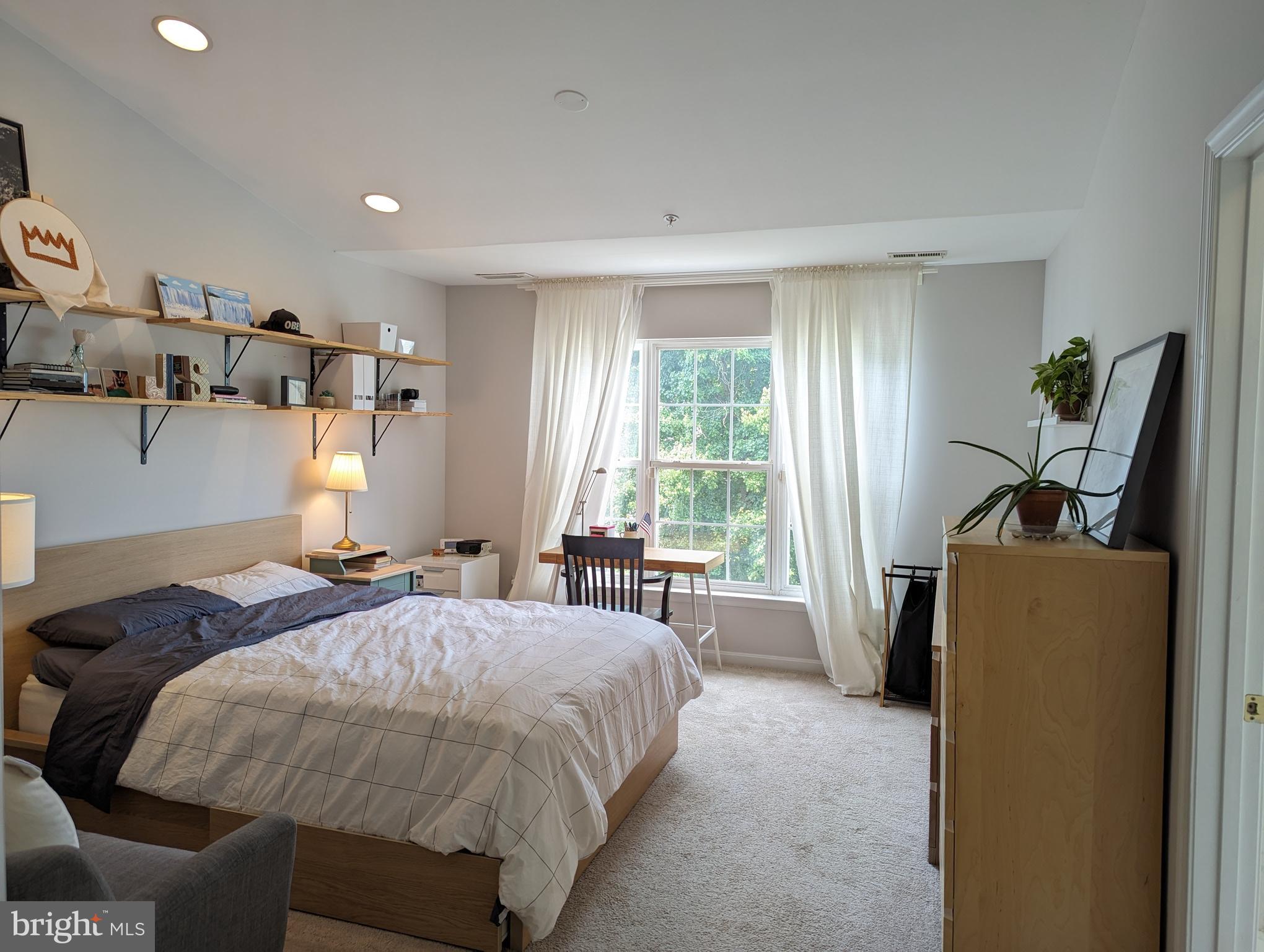 EMERSON - Residential