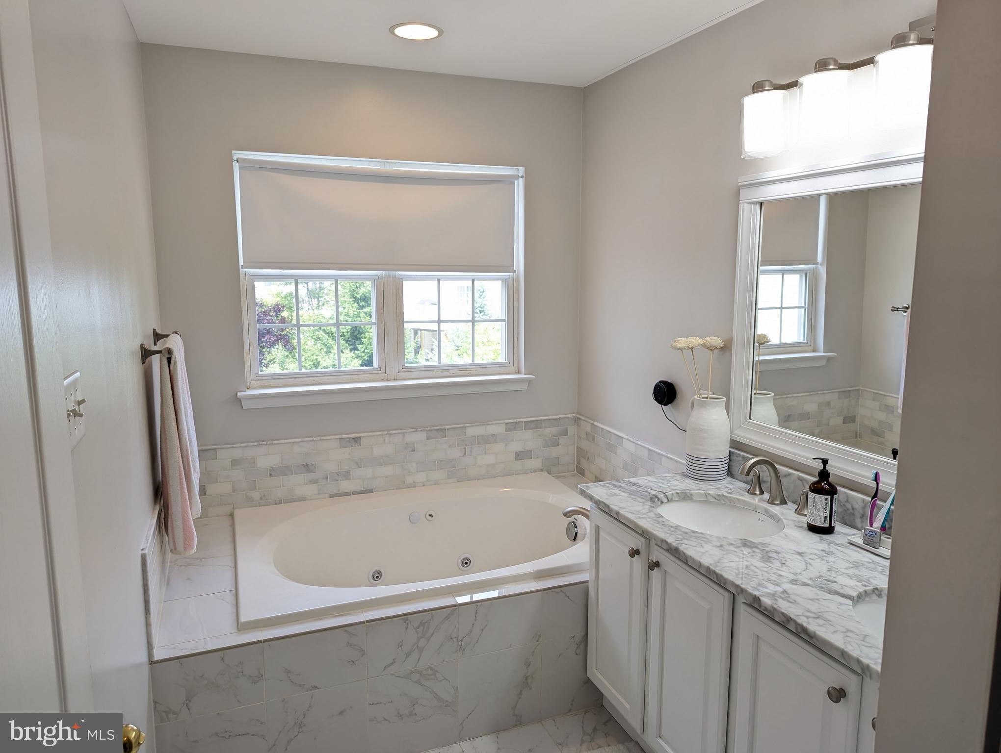 EMERSON - Residential