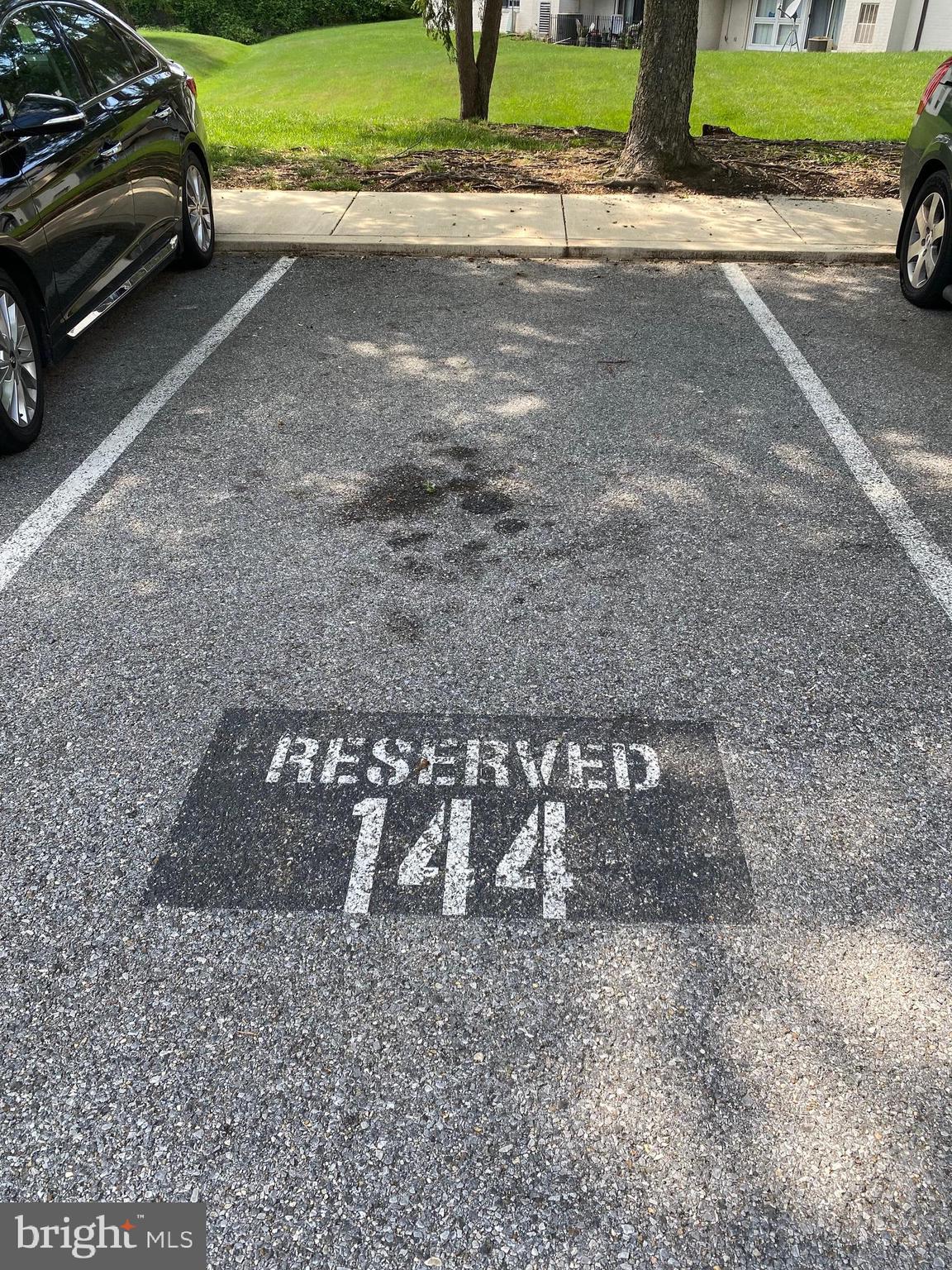 HUNTCREST CONDOMINIUM - Residential