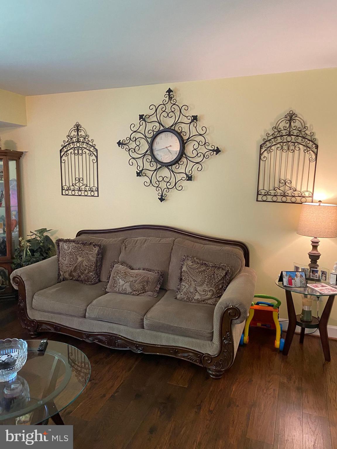 HUNTCREST CONDOMINIUM - Residential