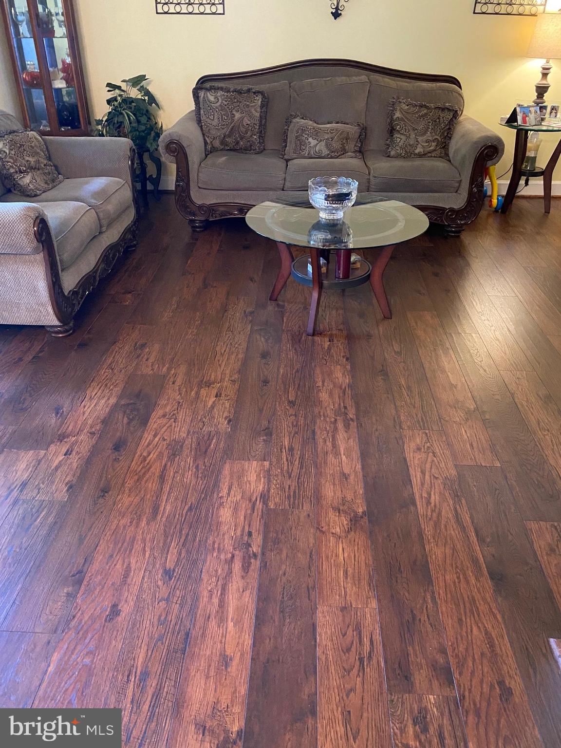 HUNTCREST CONDOMINIUM - Residential