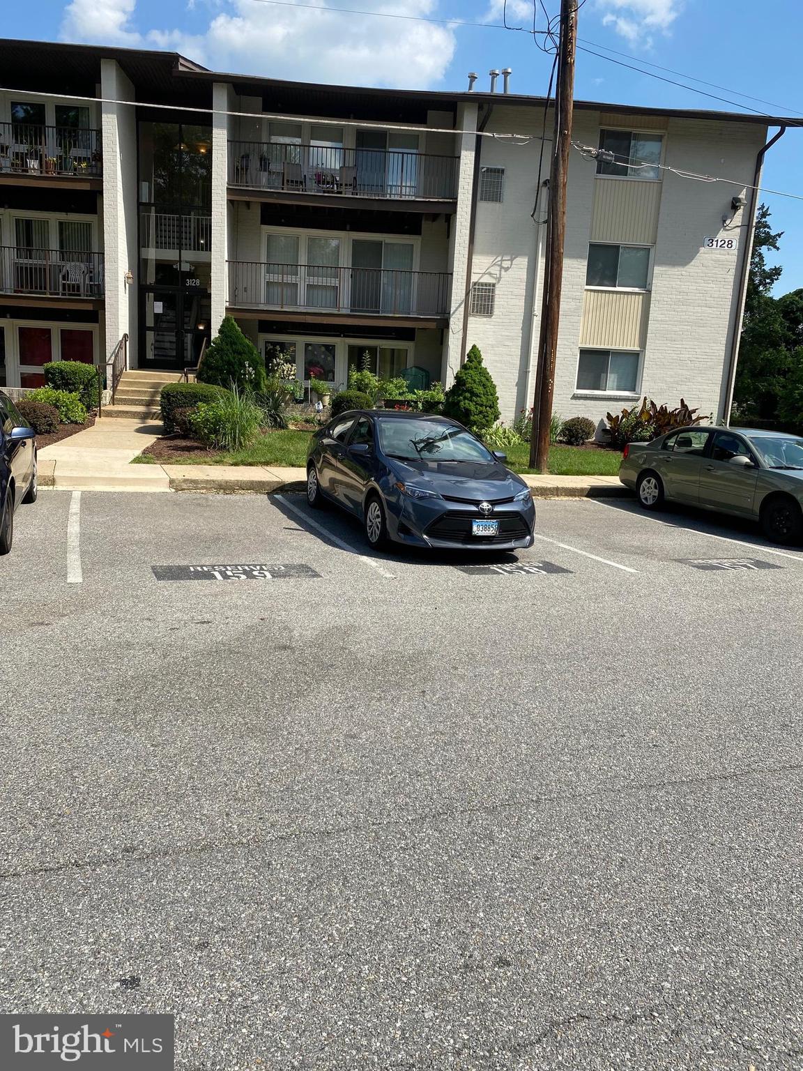 HUNTCREST CONDOMINIUM - Residential