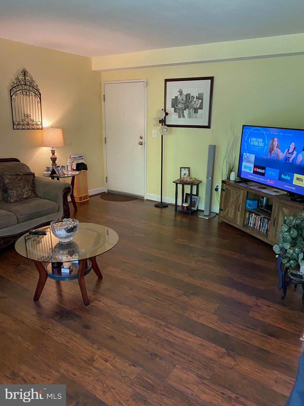 HUNTCREST CONDOMINIUM - Residential