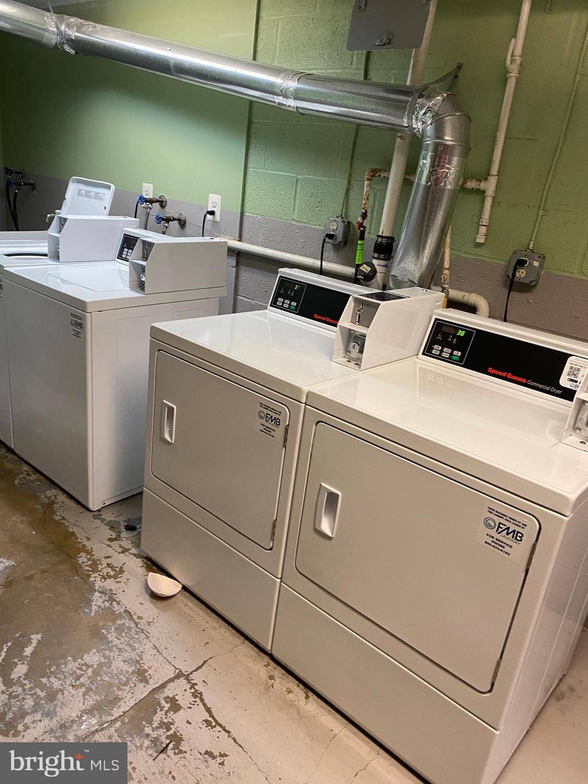 HUNTCREST CONDOMINIUM - Residential