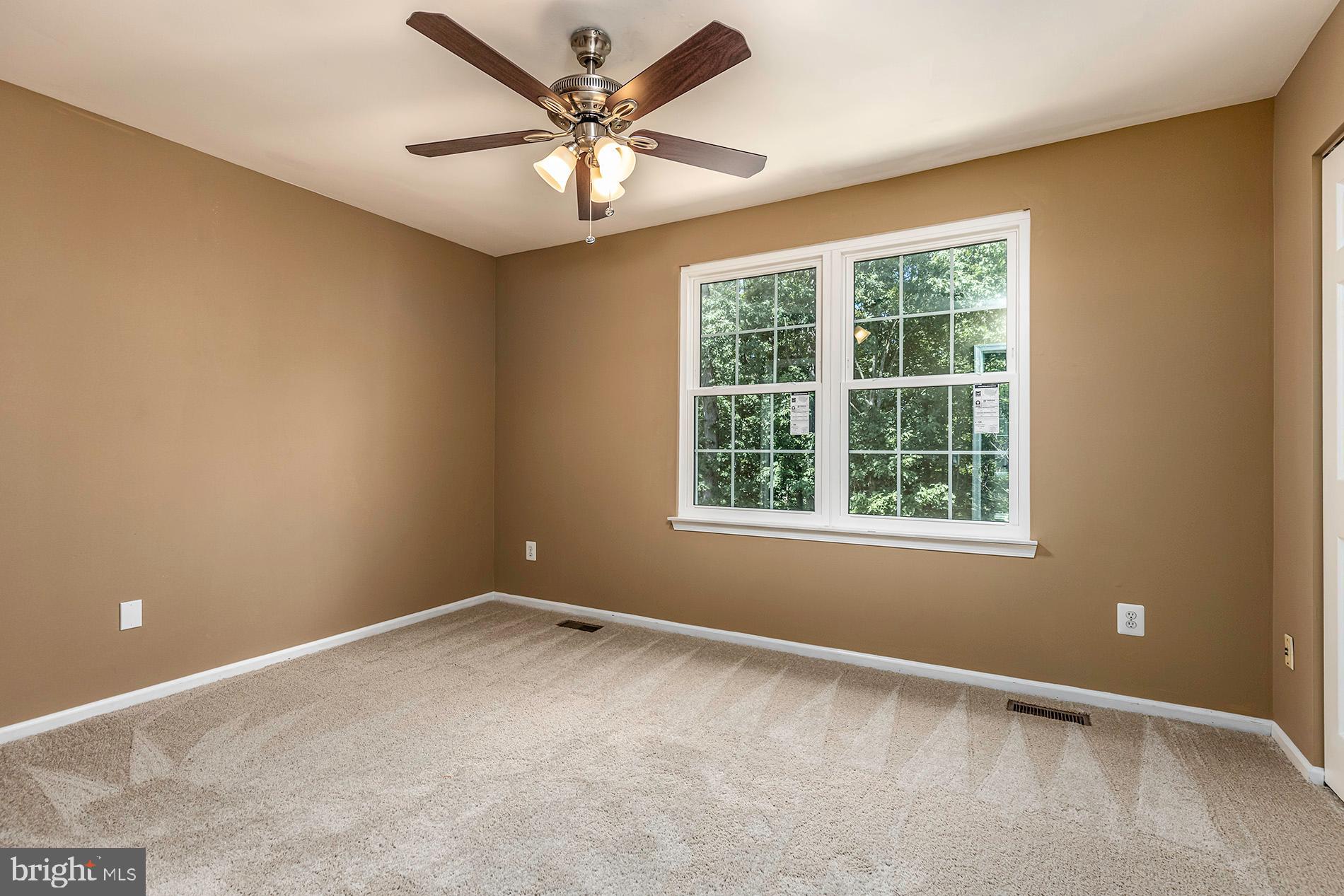 LONDON TOWN WEST - Residential