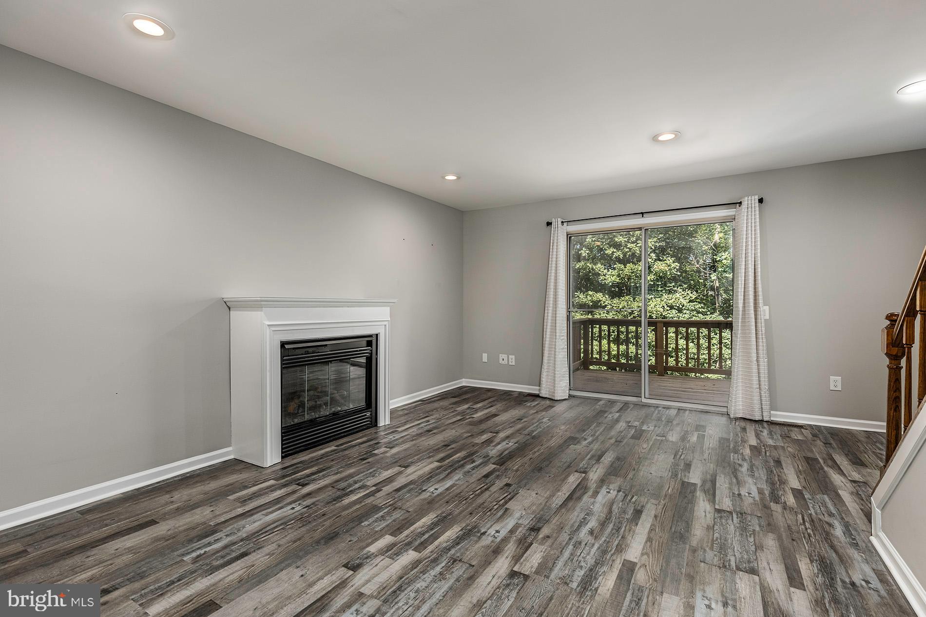 LONDON TOWN WEST - Residential